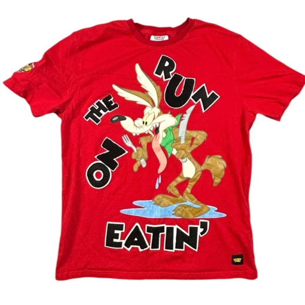 Looney Tunes Wile E Coyote Red Graphic T Shirt Mens Large Acme Factory Patch